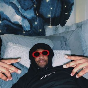 Meet your Posher, Hunter